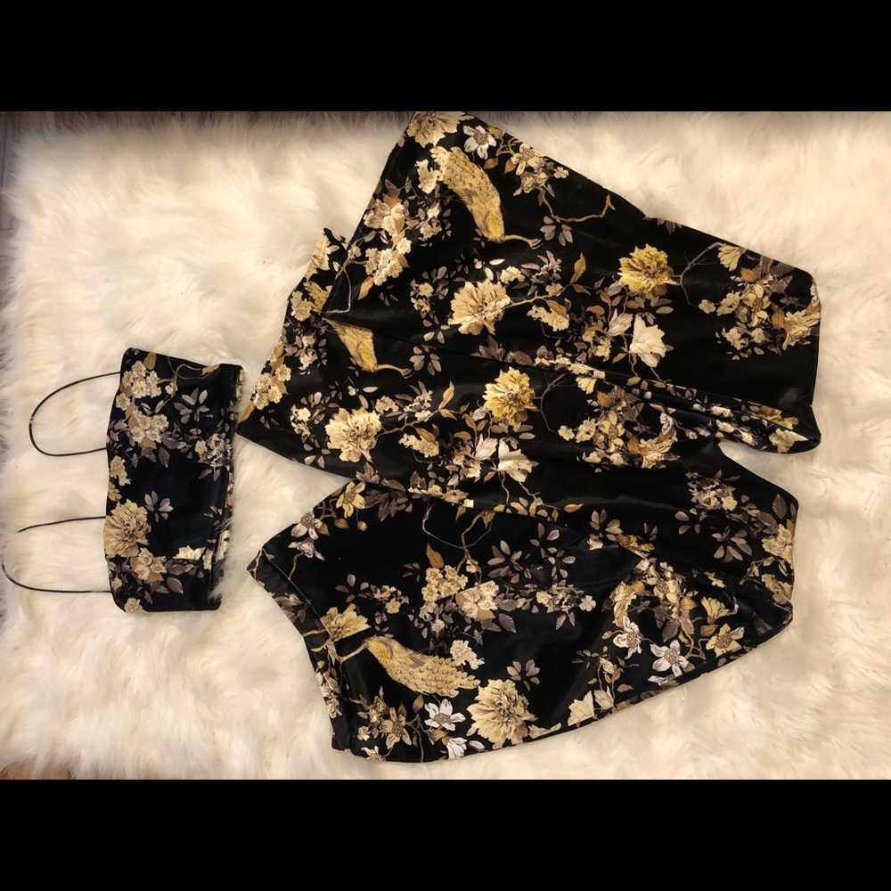 Kourtney Kardashian x Pretty Little Thing